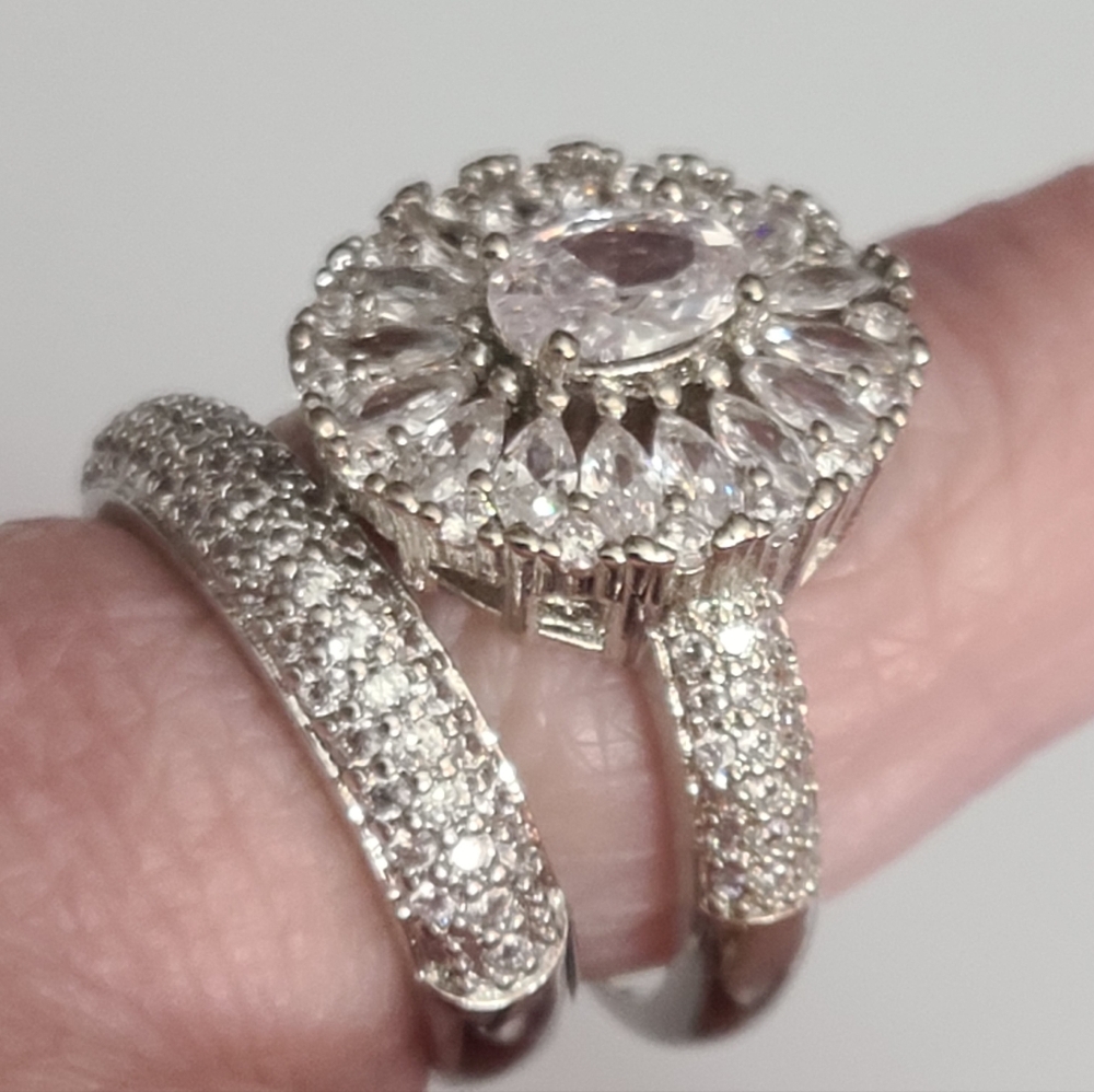 925 Stunning CZ Ring And Band Pave Wedding Engagement Sz 5 6 7 New SPARKLY - Picture 3 of 17